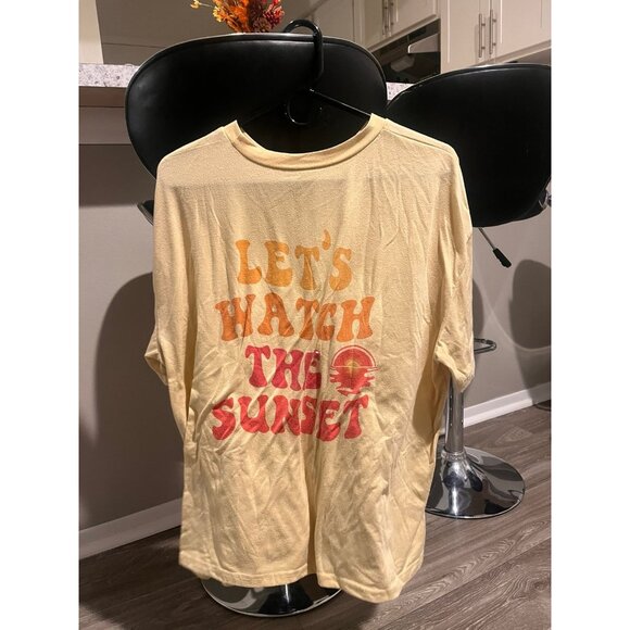 Tshirt - Picture 2 of 3